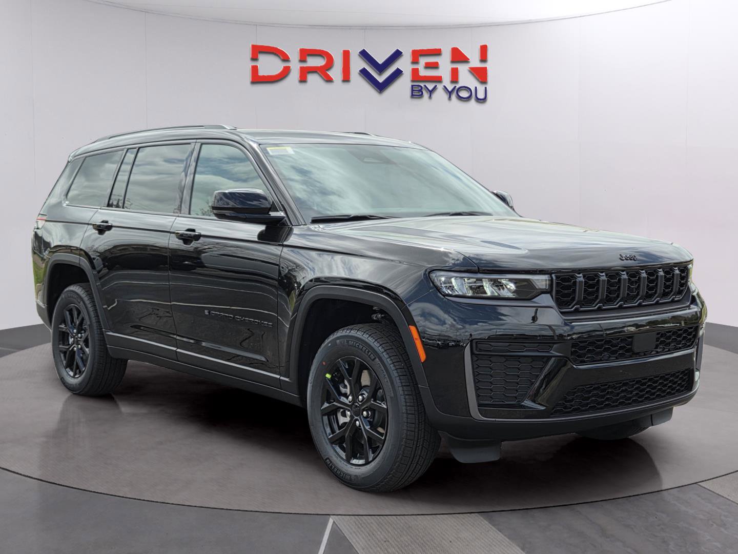 New 2026 Jeep Grand Cherokee L 2WD image 7