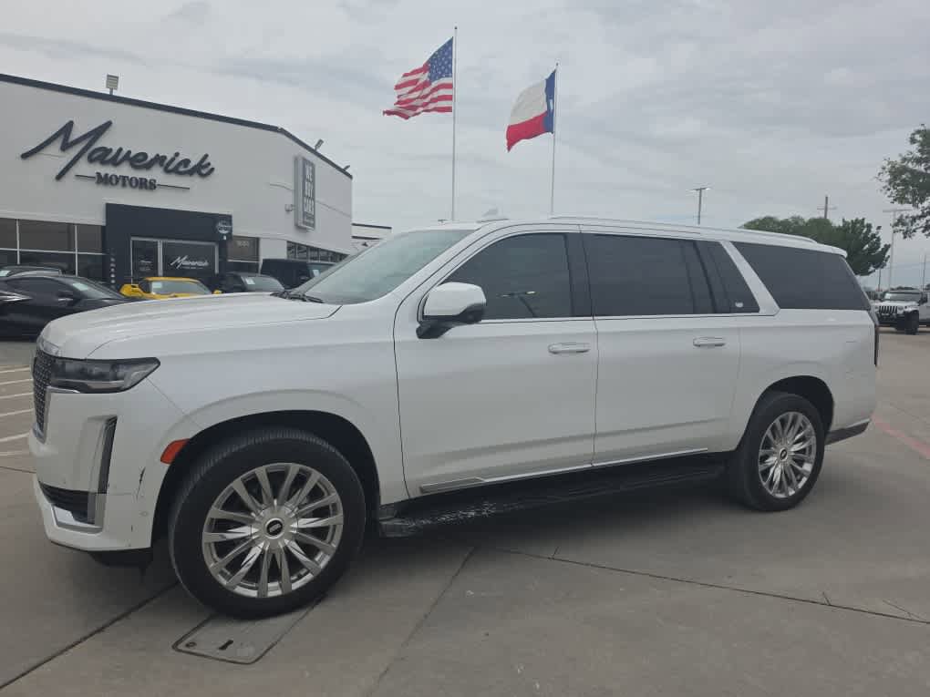 Used 2022 Cadillac Escalade ESV Premium Luxury w/ Performance Package AWD/4WD image 1