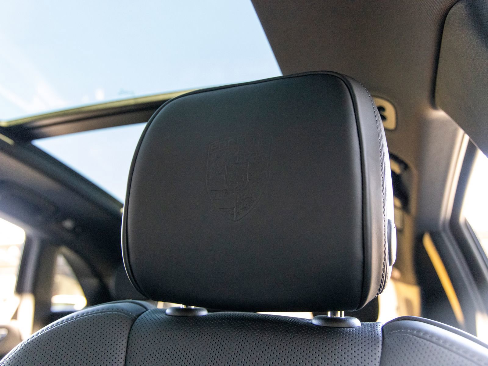 New 2026 Porsche Macan S image 27