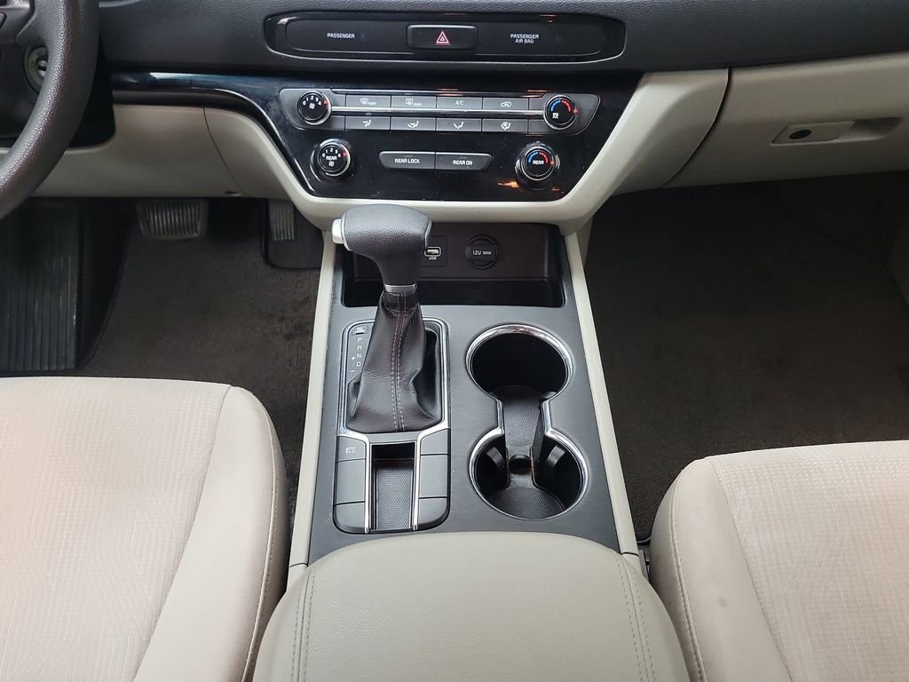 Used 2019 Kia Sedona LX image 13