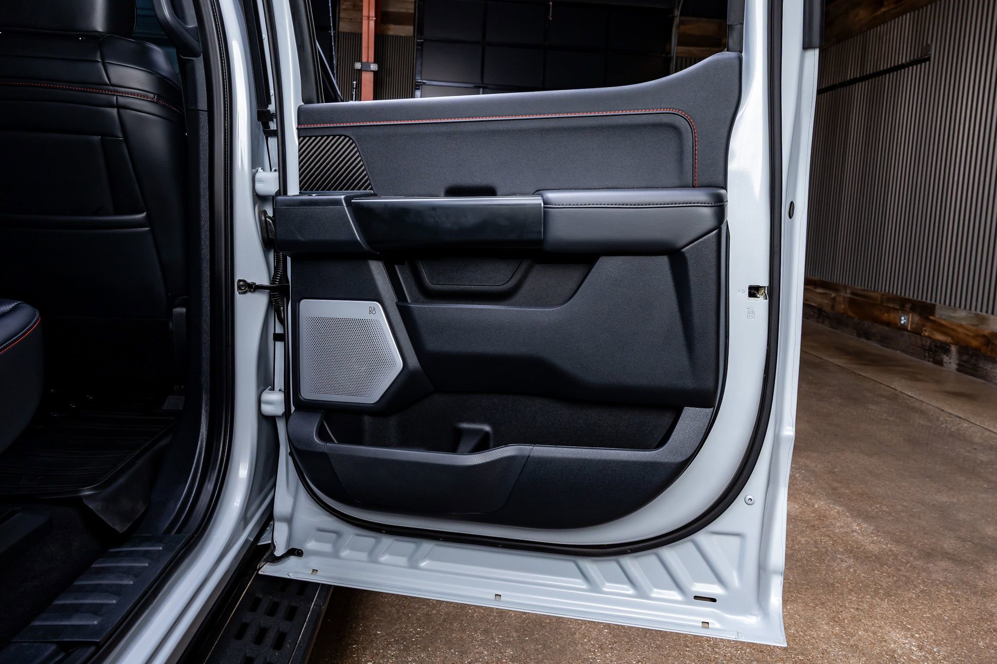 Used 2025 Ford F150 Raptor AWD/4WD image 40