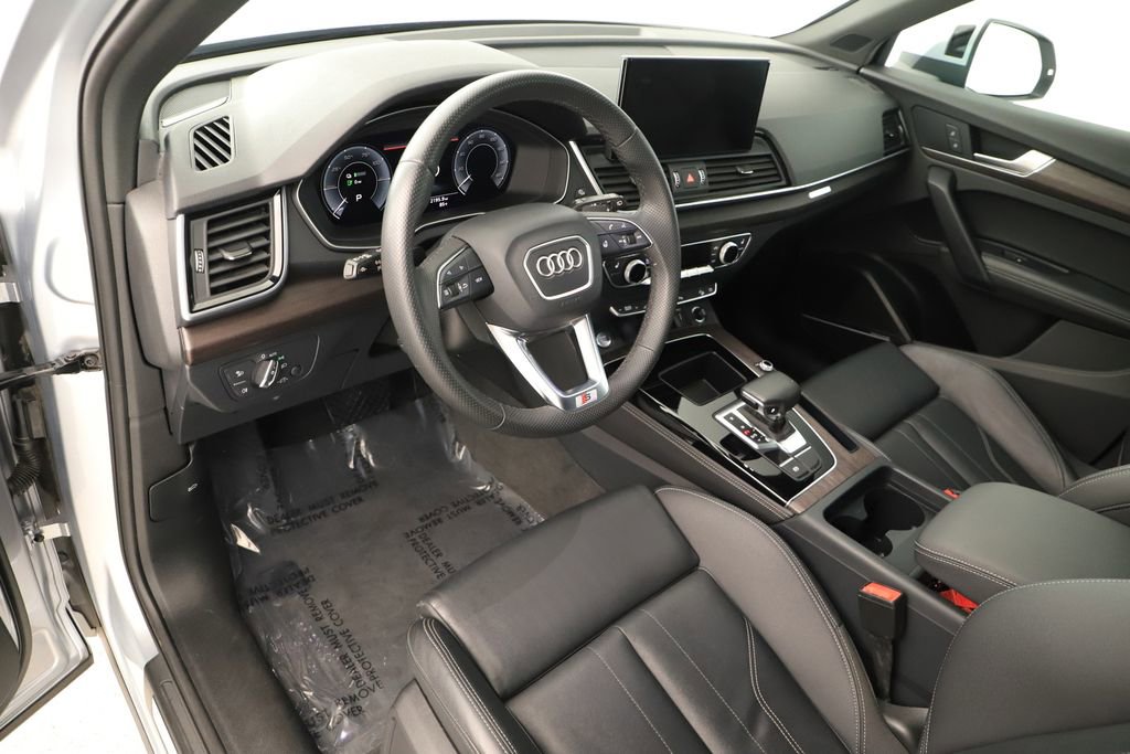 Certified 2024 Audi Q5 e Premium Plus AWD/4WD image 14