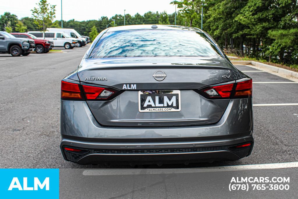 Used 2024 Nissan Altima 2.5 SV FWD image 10