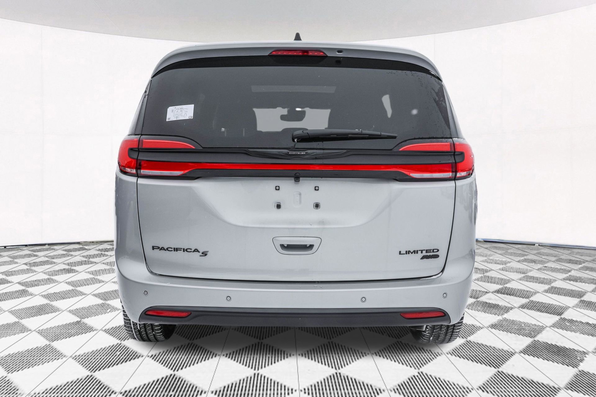 New 2026 Chrysler Pacifica Limited w/ S Appearance Package AWD/4WD image 13
