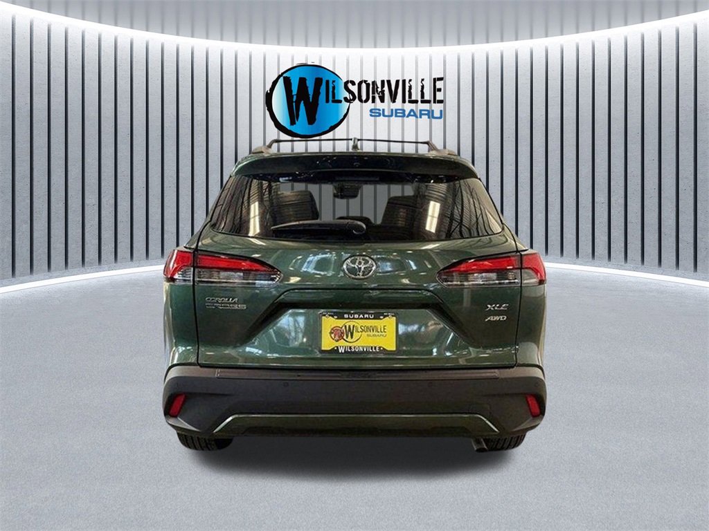 Used 2024 Toyota Corolla Cross XLE image 5