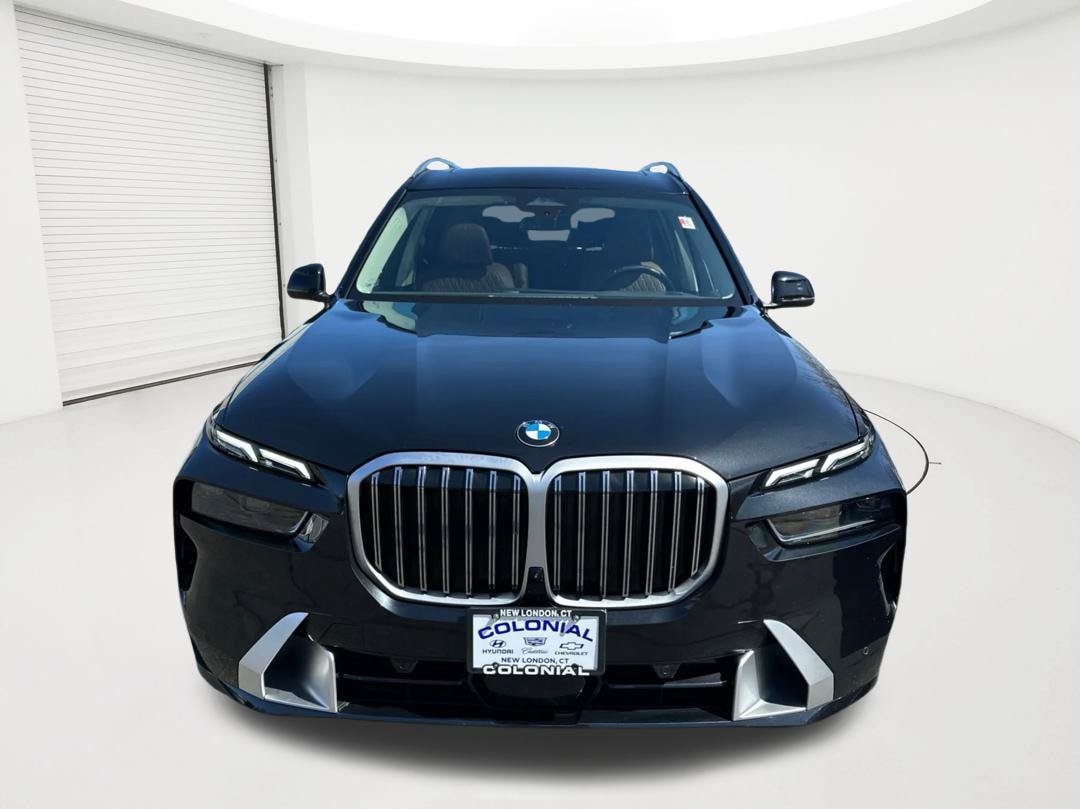 Used 2026 BMW X7 xDrive40i AWD/4WD image 2