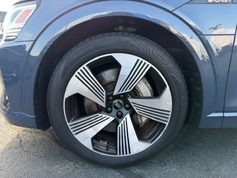 Used 2021 Audi e-tron Prestige w/ Prestige Package AWD/4WD image 37