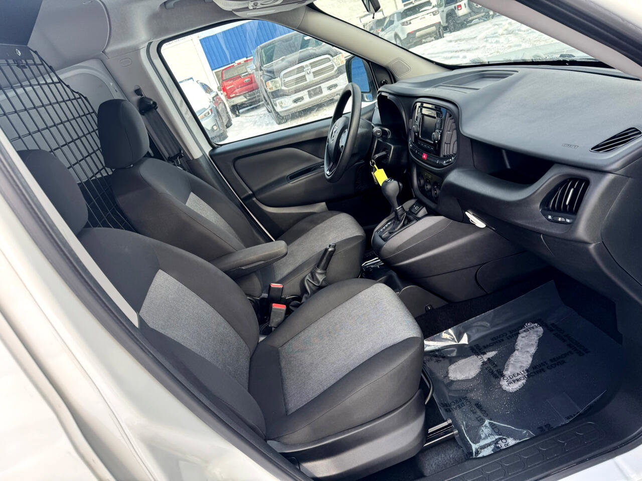 Used 2022 RAM ProMaster City Tradesman w/ Window Group 04 image 17