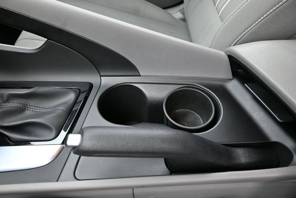 Certified 2024 Hyundai Elantra SEL FWD image 16
