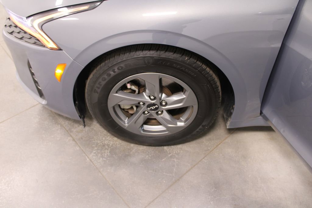 Used 2023 Kia K5 LXS image 49