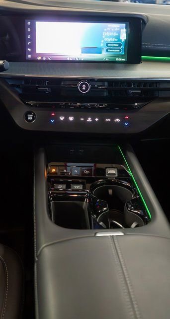 Certified 2025 Nissan Murano SL image 17