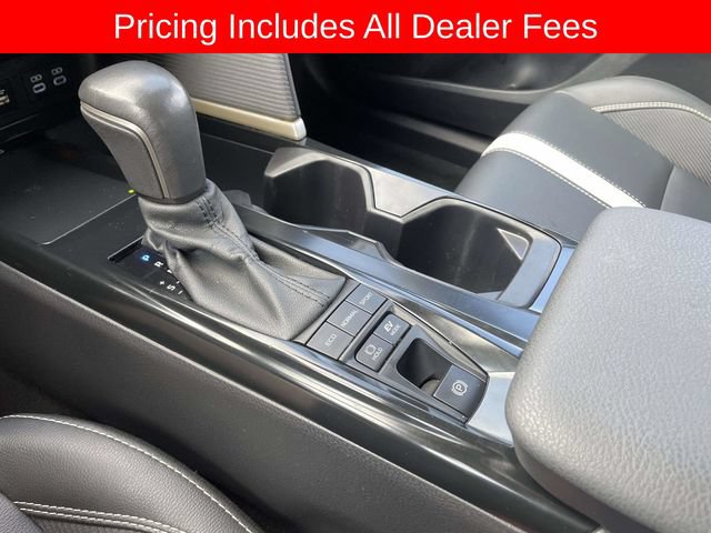 Used 2025 Toyota Camry SE FWD image 33