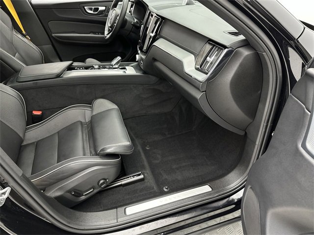 Certified 2024 Volvo XC60 T8 Polestar w/ Protection Package Premier image 25