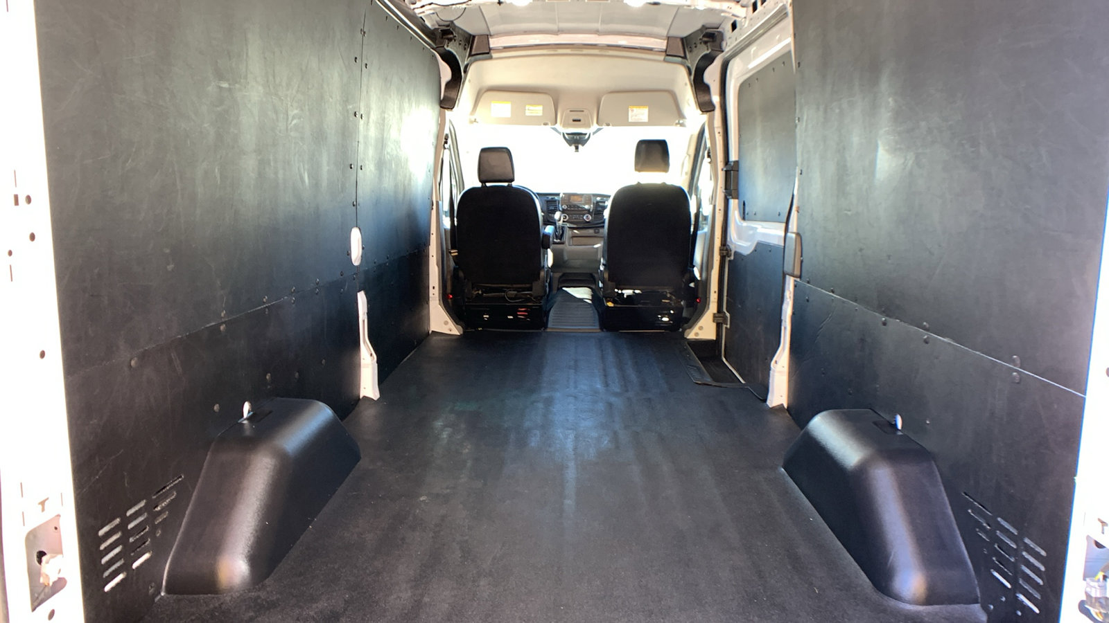 Used 2023 Ford Transit 250 Medium Roof AWD w/ Load Area Protection Package image 26