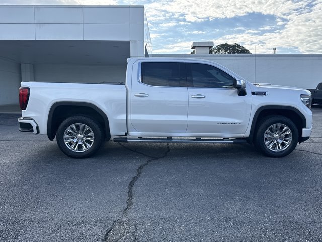 Used 2024 GMC Sierra 1500 Denali w/ Technology Package AWD/4WD image 2