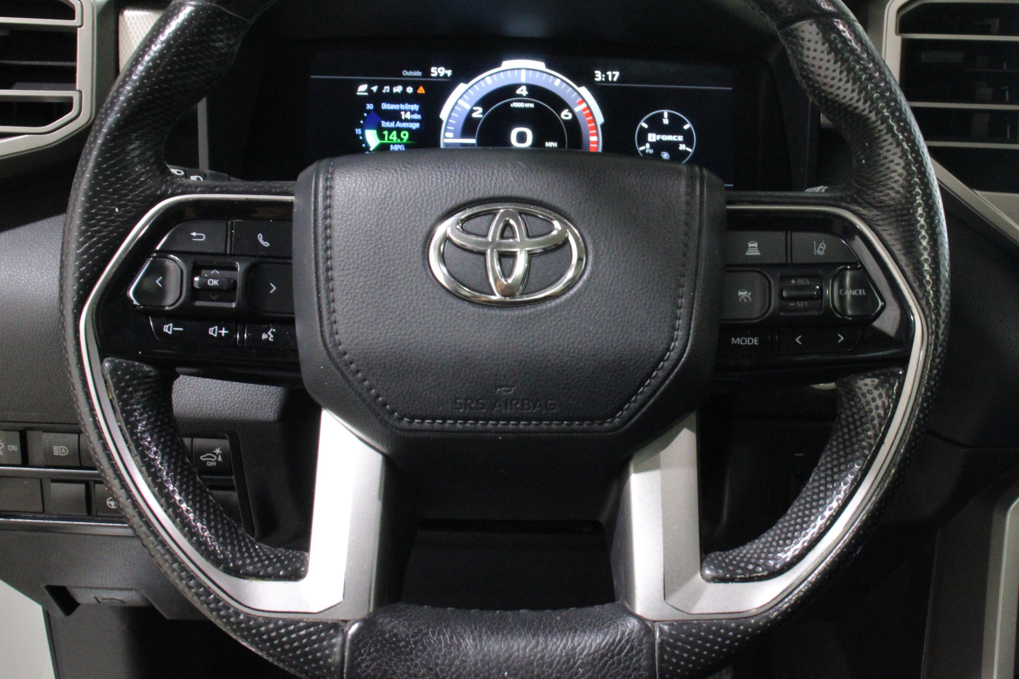 Used 2024 Toyota Tundra Limited image 7