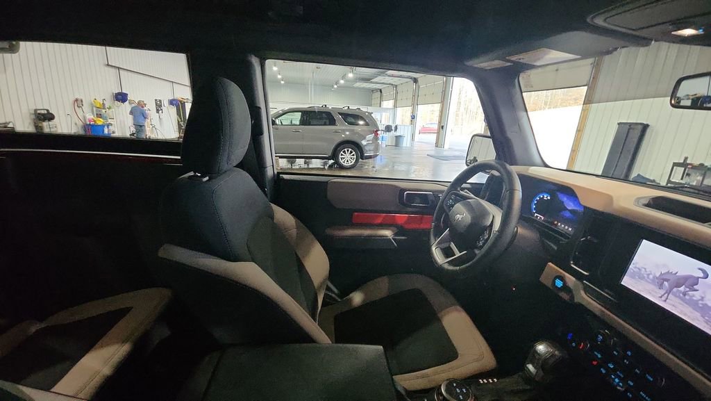 Used 2023 Ford Bronco Big Bend image 13