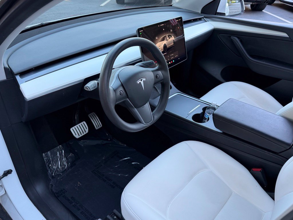 Used 2022 Tesla Model Y Performance AWD/4WD image 24