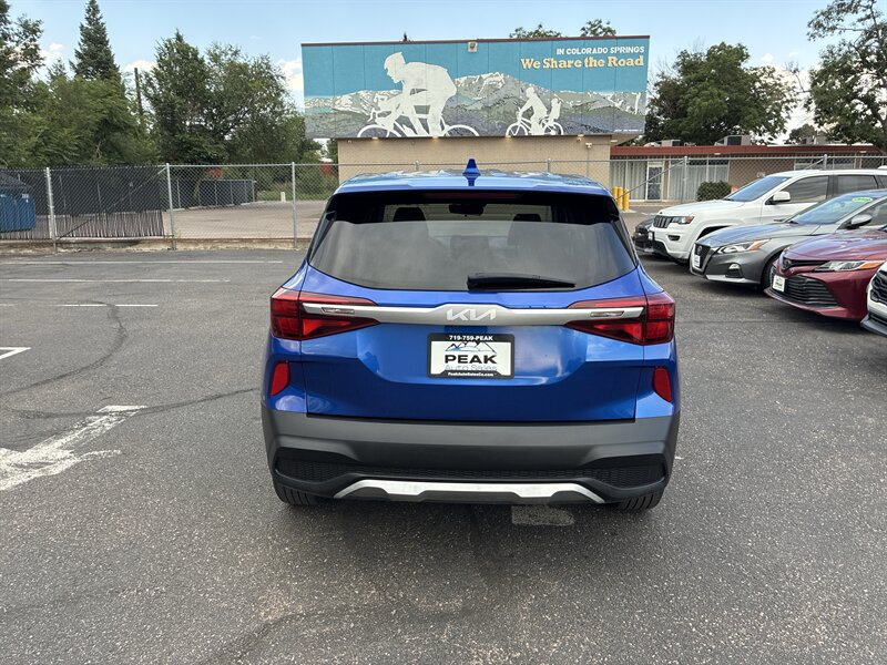 Used 2022 Kia Seltos LX AWD/4WD image 6