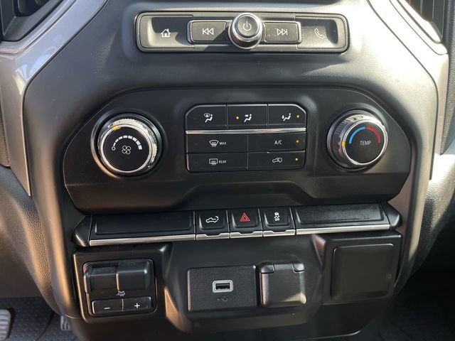 Used 2020 Chevrolet Silverado 1500 Custom w/ Custom Value Package AWD/4WD image 17