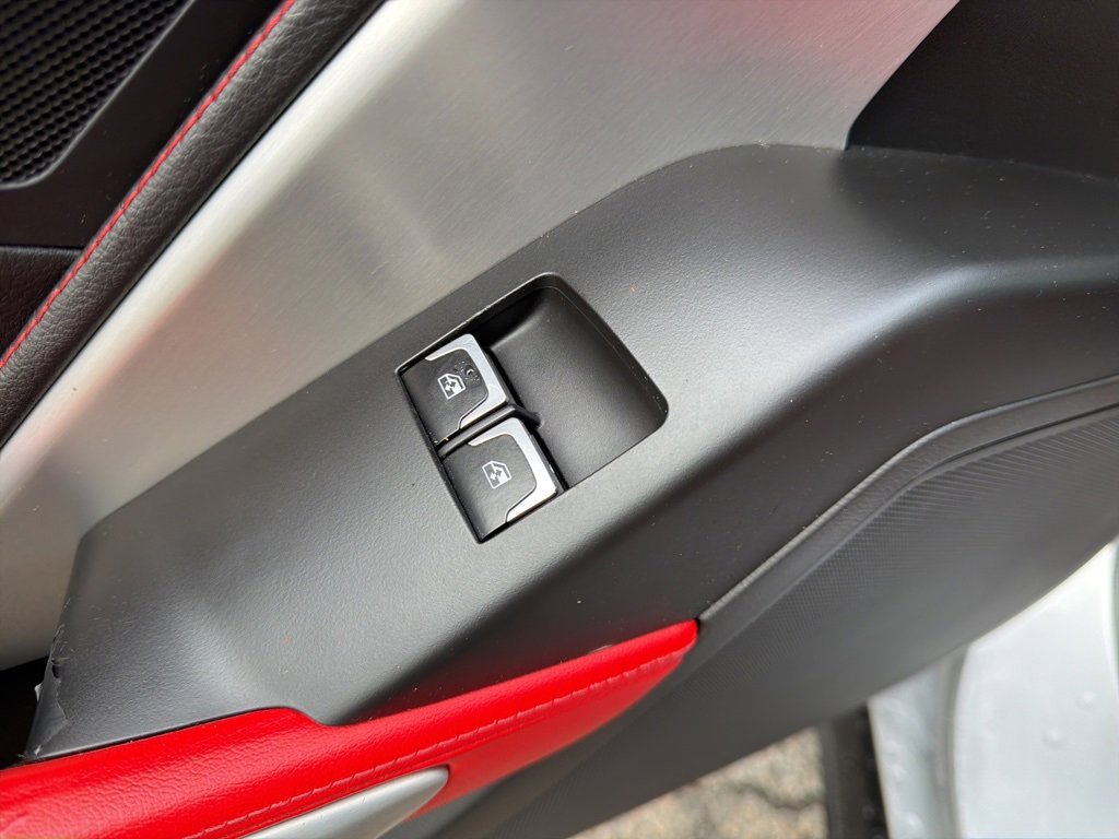 Used 2014 Chevrolet Corvette w/ Z51 Performance Package w/ 2LT Preferred Equipment Group image 21