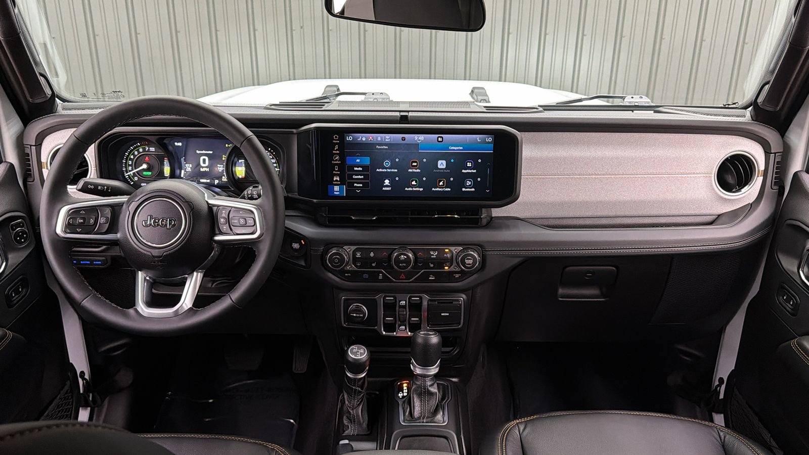 Used 2025 Jeep Wrangler Unlimited Sahara AWD/4WD image 47