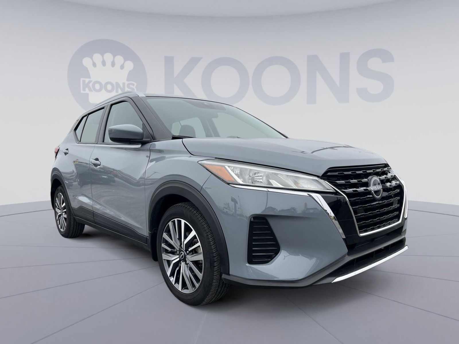 Used 2023 Nissan Kicks SV image 10