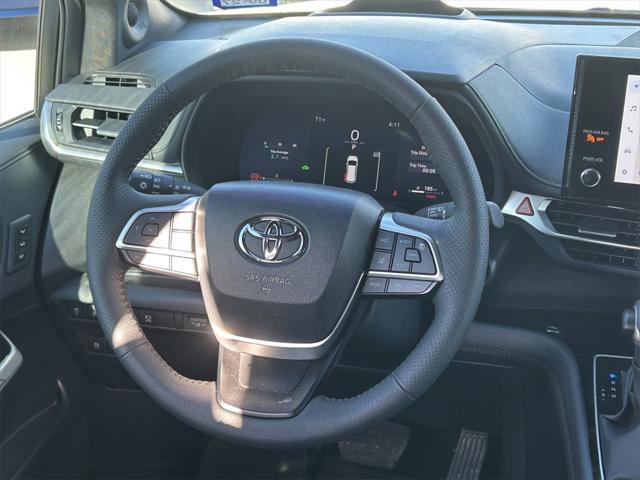Certified 2025 Toyota Sienna Platinum image 48