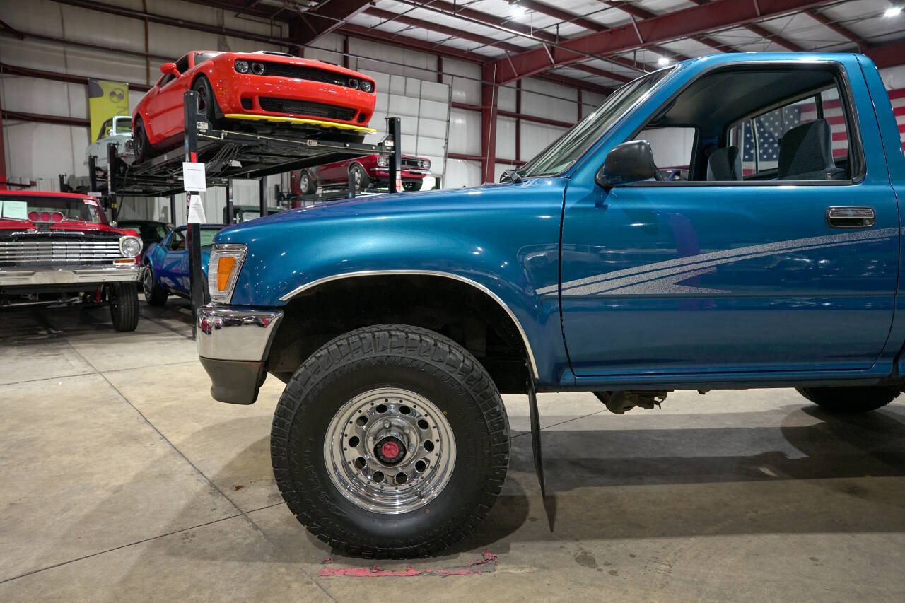 Used 1995 Toyota Pickup DX AWD/4WD image 3