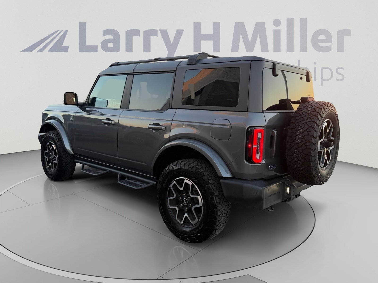Certified 2022 Ford Bronco Outer Banks AWD/4WD image 3