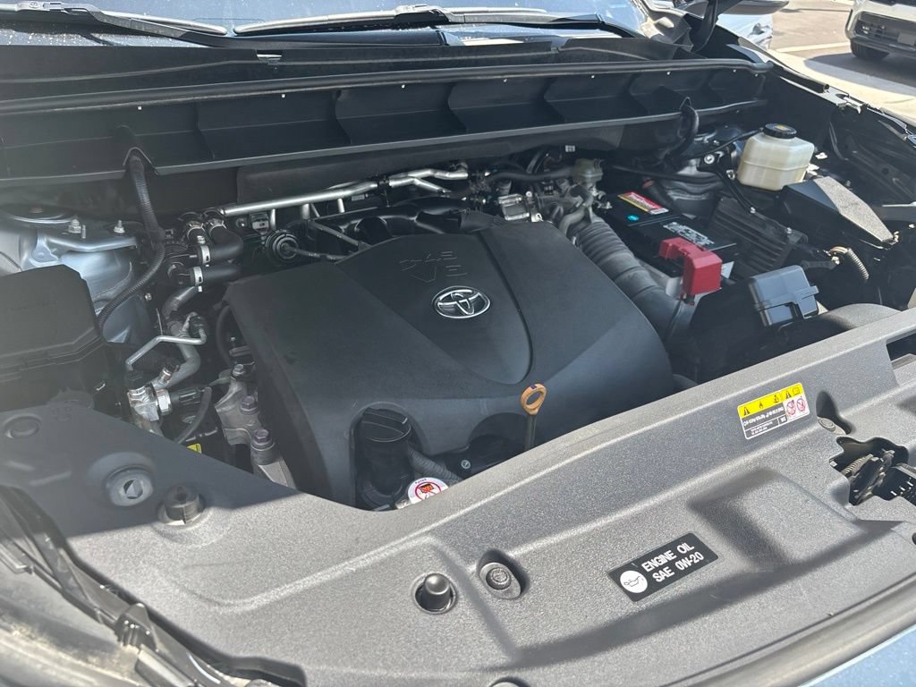 Used 2020 Toyota Highlander LE AWD/4WD image 22