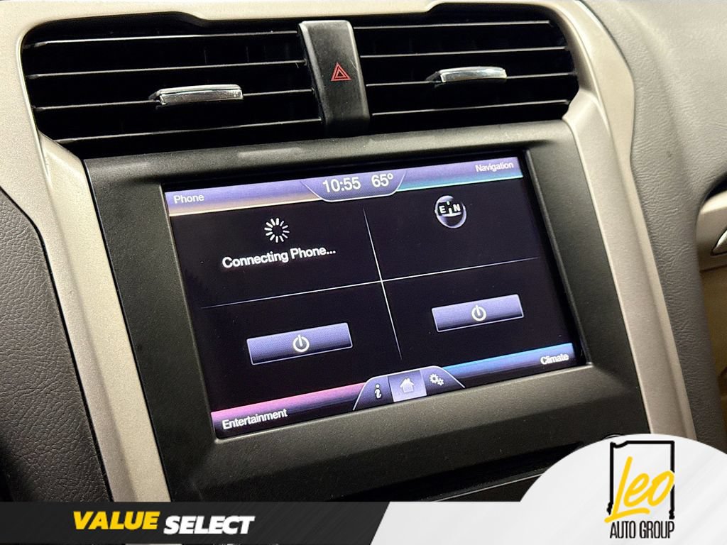 Used 2013 Ford Fusion SE FWD image 16