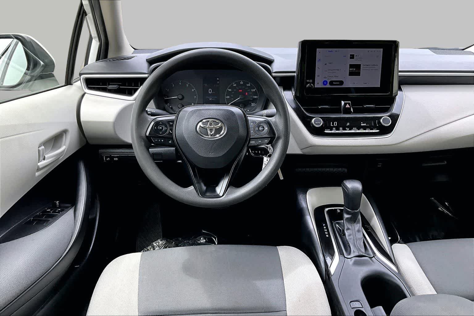 Used 2024 Toyota Corolla LE FWD image 6