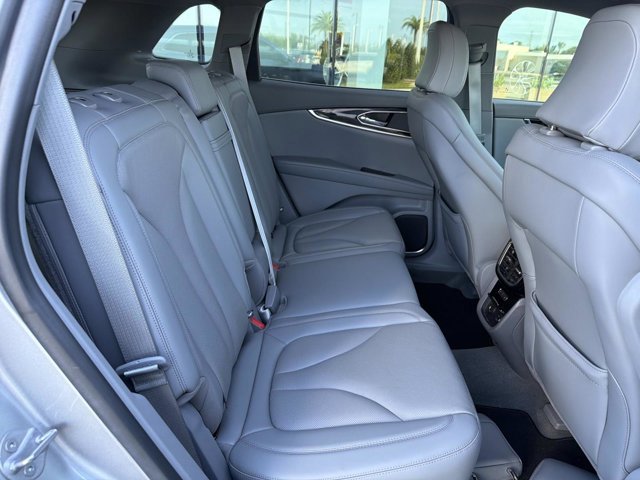 Used 2022 Lincoln Nautilus Reserve w/ Equipment Group 201A image 25