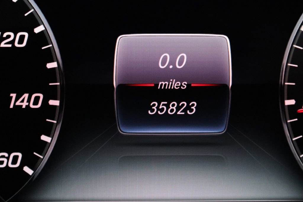 Used 2018 Mercedes-Benz S 560 Sedan image 36