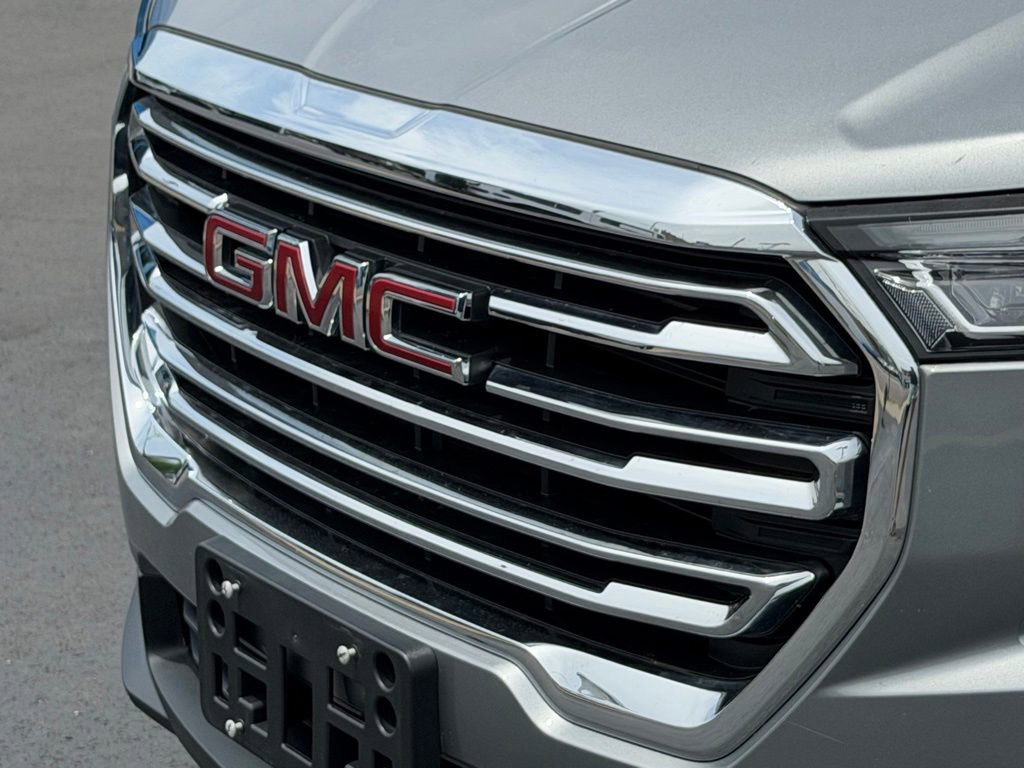 Used 2023 GMC Terrain SLT w/ Infotainment Package II AWD/4WD image 23