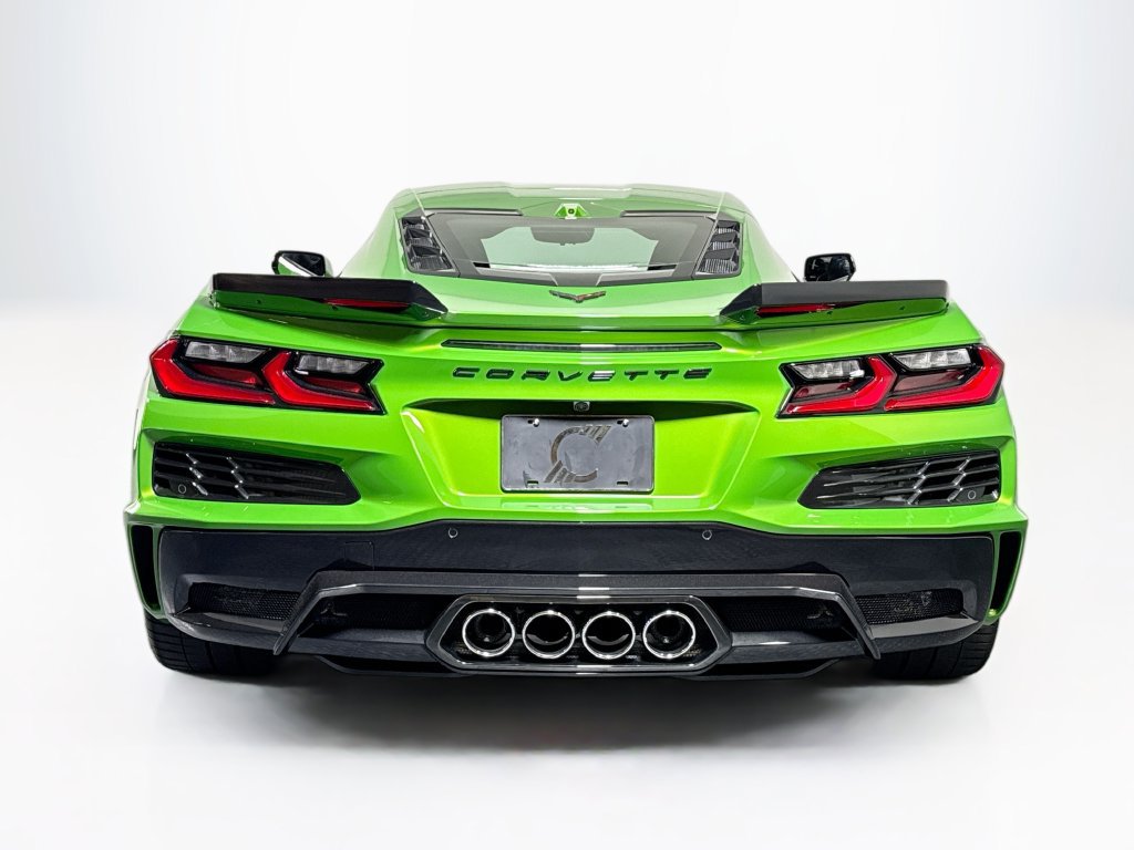 Used 2026 Chevrolet Corvette Z06 RWD image 4