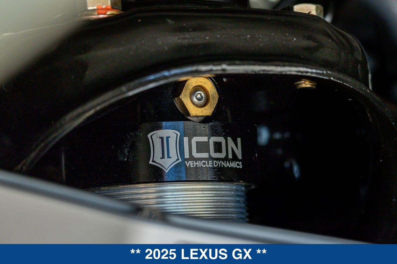 Used 2025 Lexus GX 550 w/ Accessory Package (Z1) AWD/4WD image 24