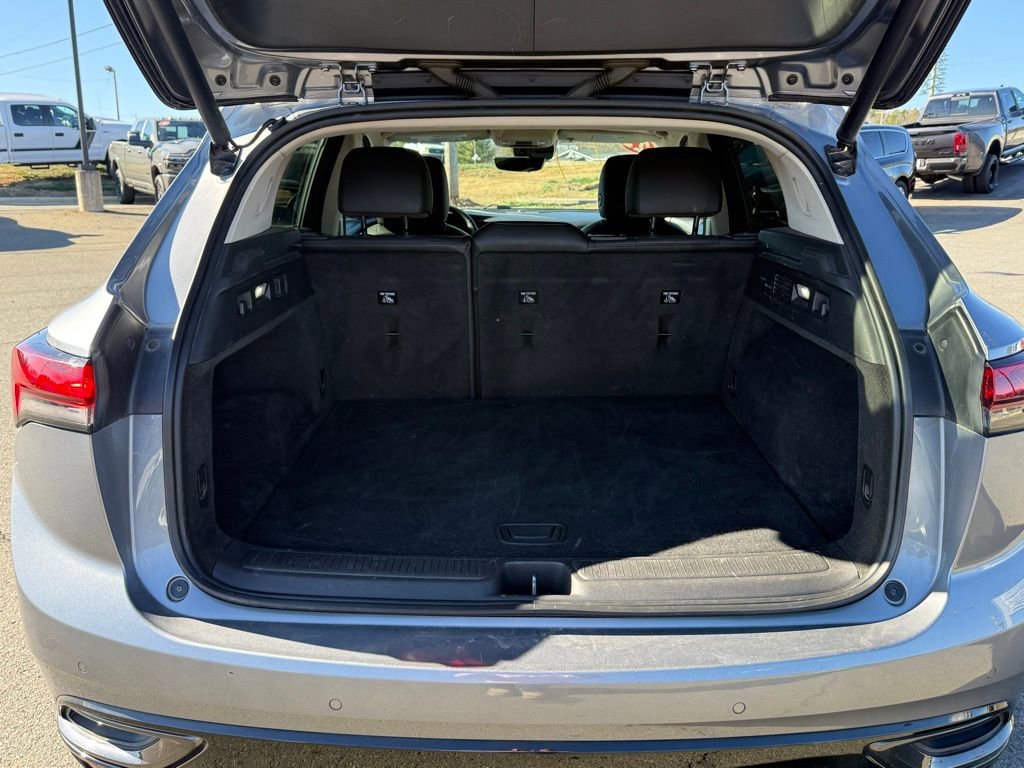 Used 2022 Buick Envision Essence w/ Technology Package II AWD/4WD image 5