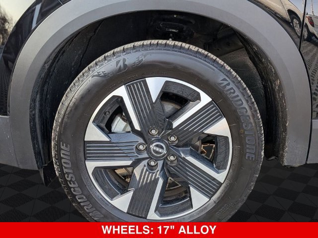 Certified 2025 Nissan Kicks SV w/ SV Premium Package AWD/4WD image 11
