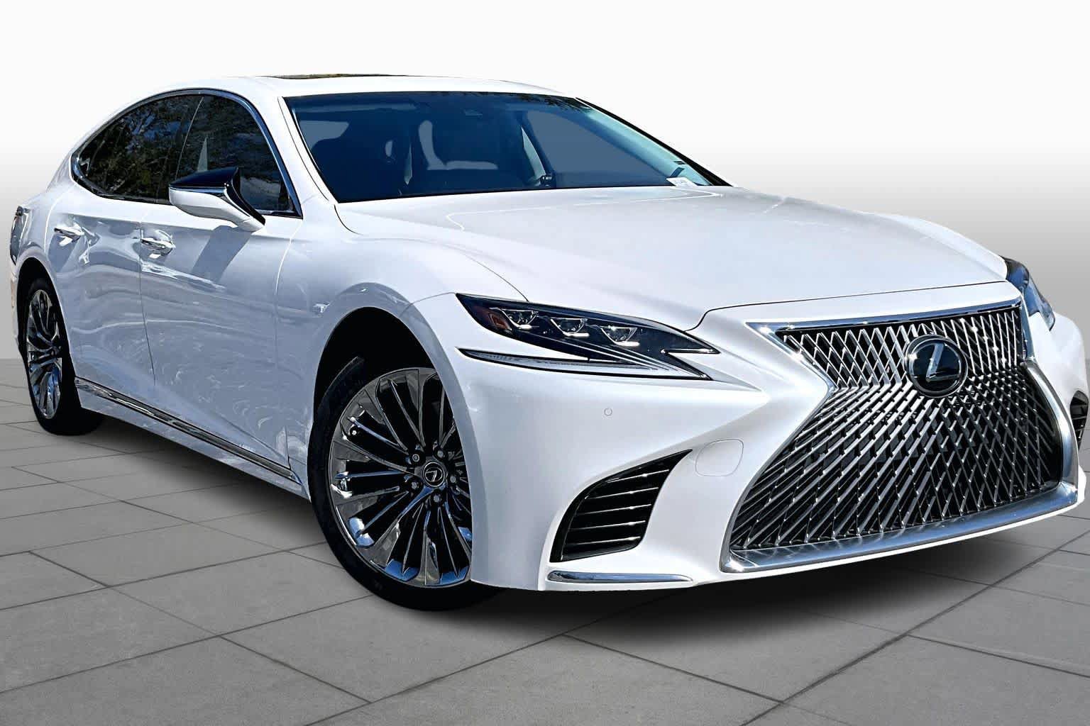 Used 2020 Lexus LS 500 w/ Accessory Package (Z2) image 3