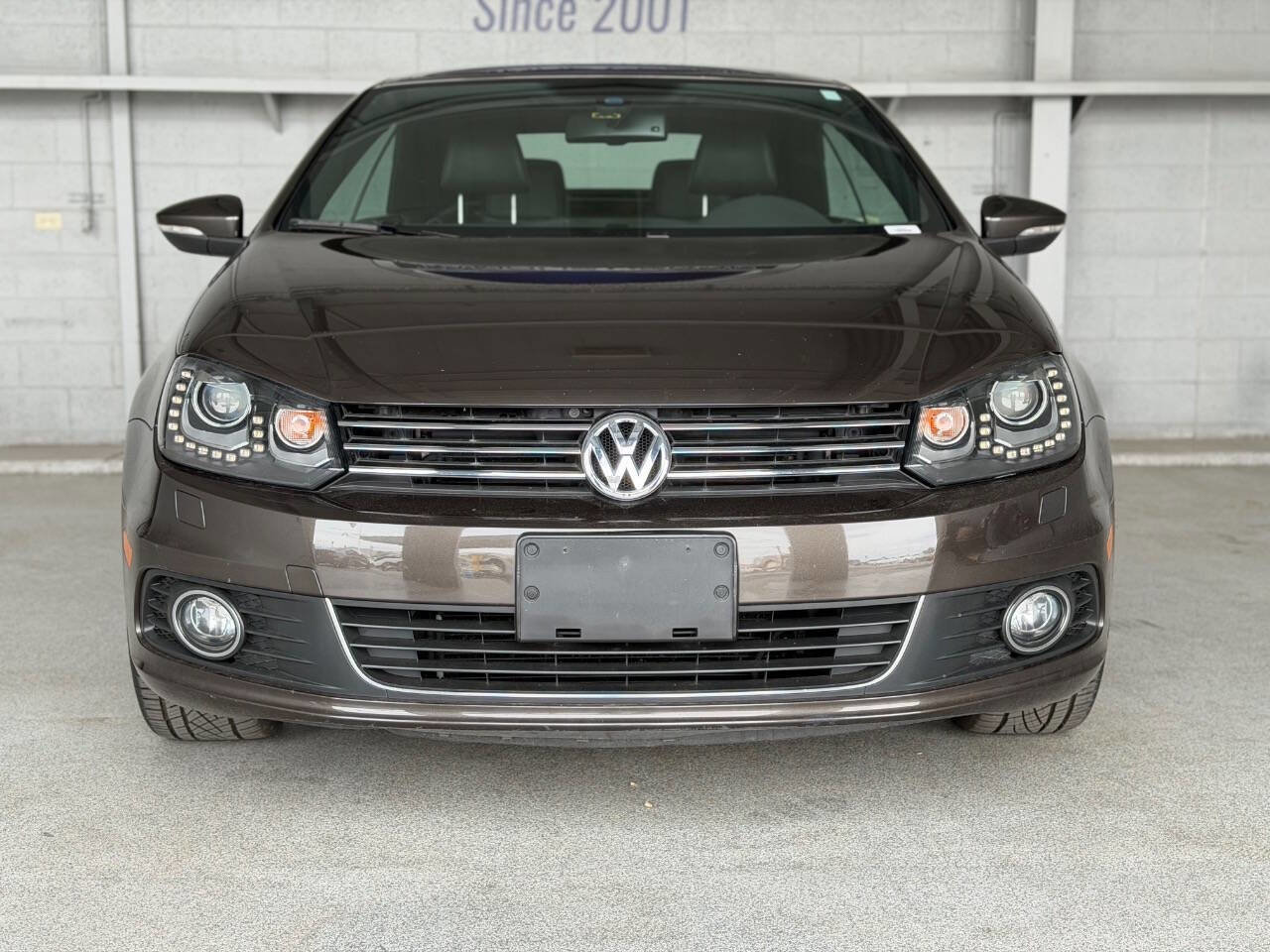 Used 2012 Volkswagen Eos Lux image 3