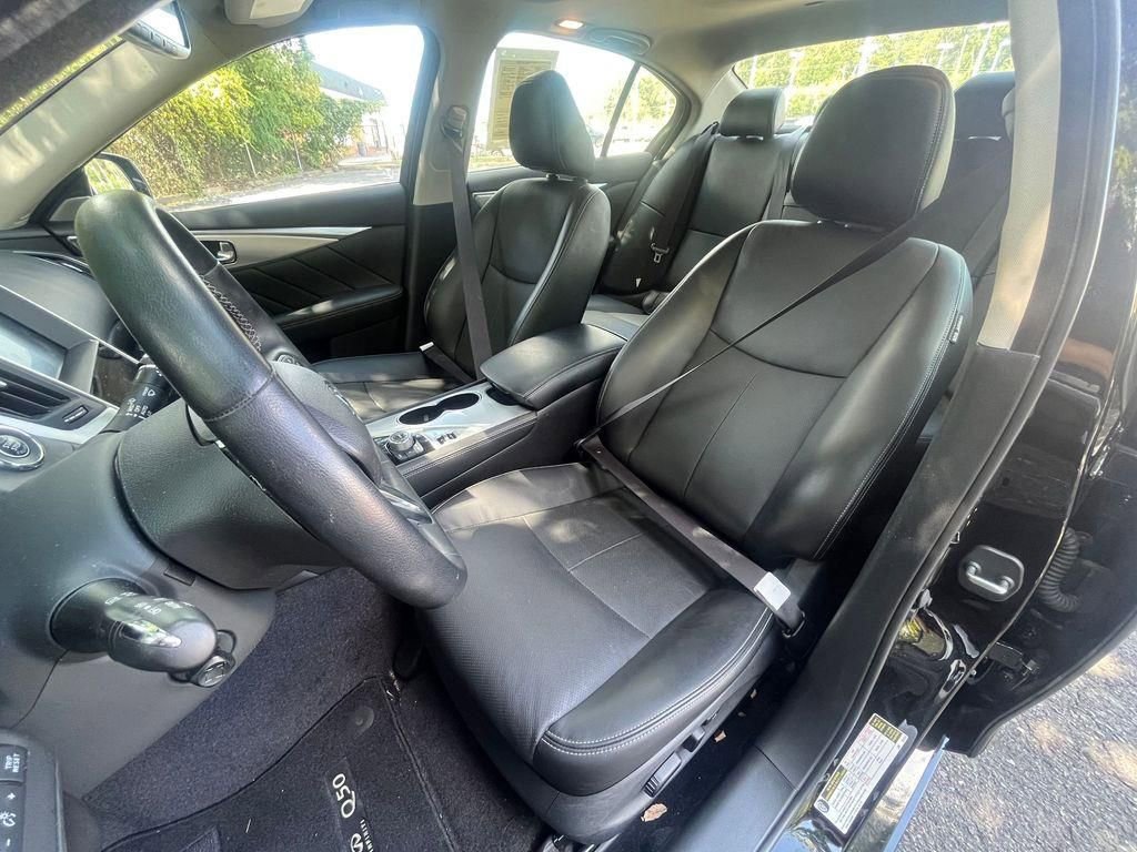 Used 2023 INFINITI Q50 Luxe w/ Cargo Package image 15