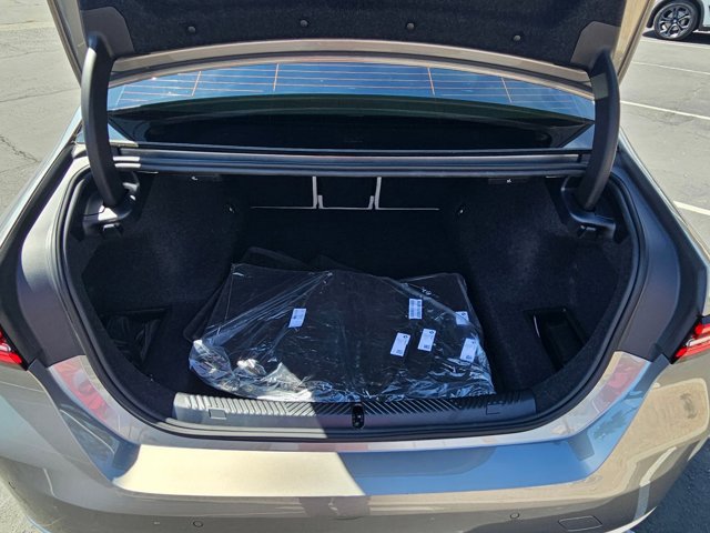 Used 2026 BMW 530i w/ Premium Package image 6