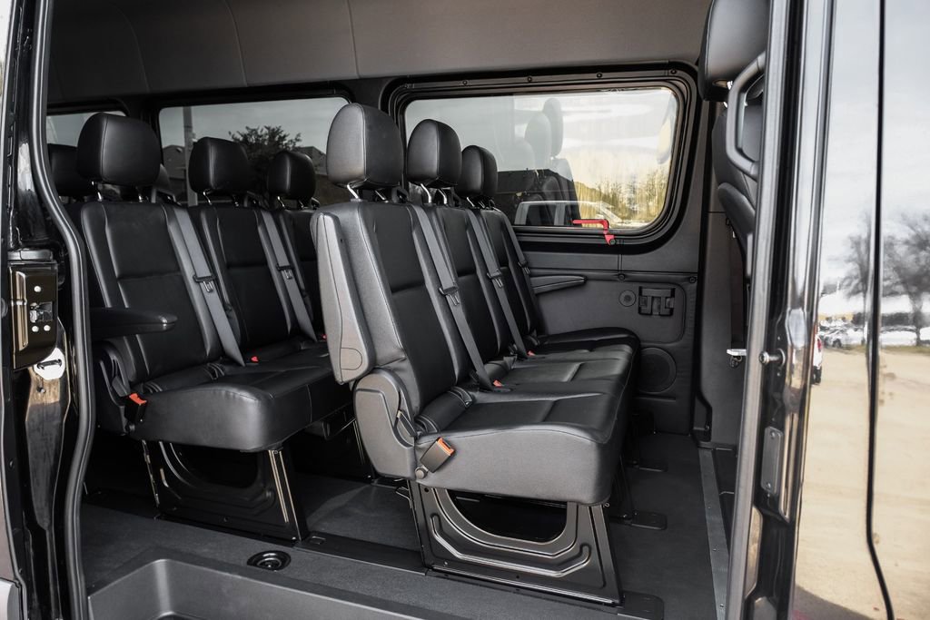 Used 2025 Mercedes-Benz Sprinter 2500 w/ Dashboard Charging Package image 36