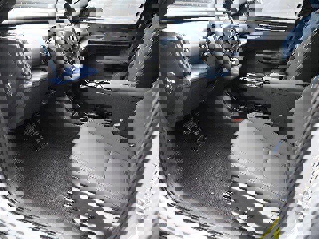 New 2025 Volvo EX30 Ultra w/ Climate Package image 18