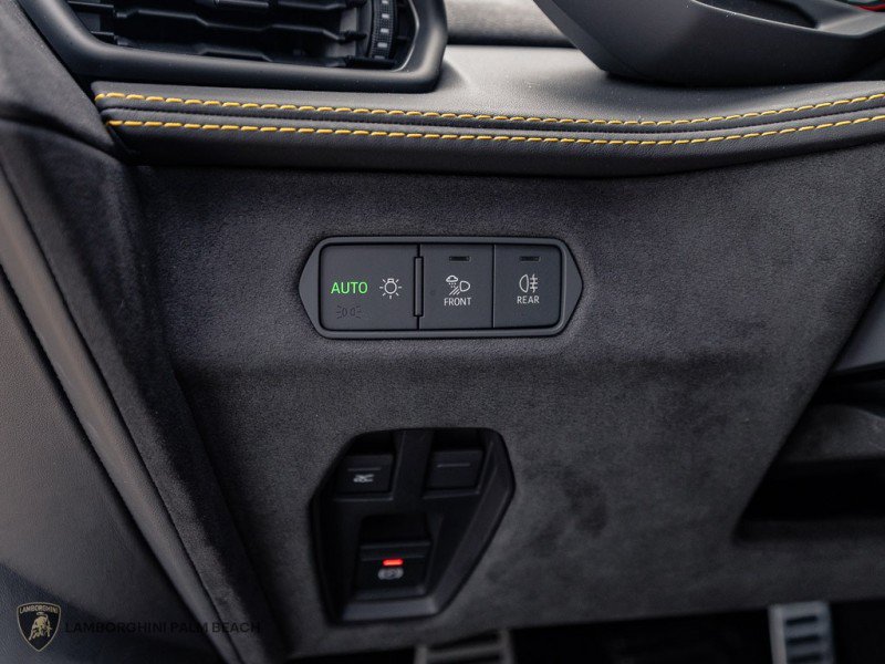 Used 2026 Lamborghini Temerario AWD/4WD image 28