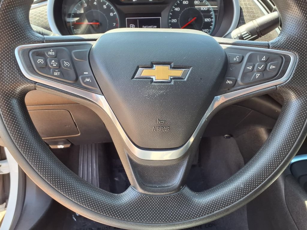 Used 2023 Chevrolet Malibu LT FWD image 16