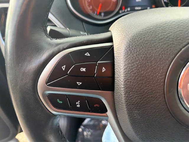 Used 2019 Jeep Cherokee Limited AWD/4WD image 30