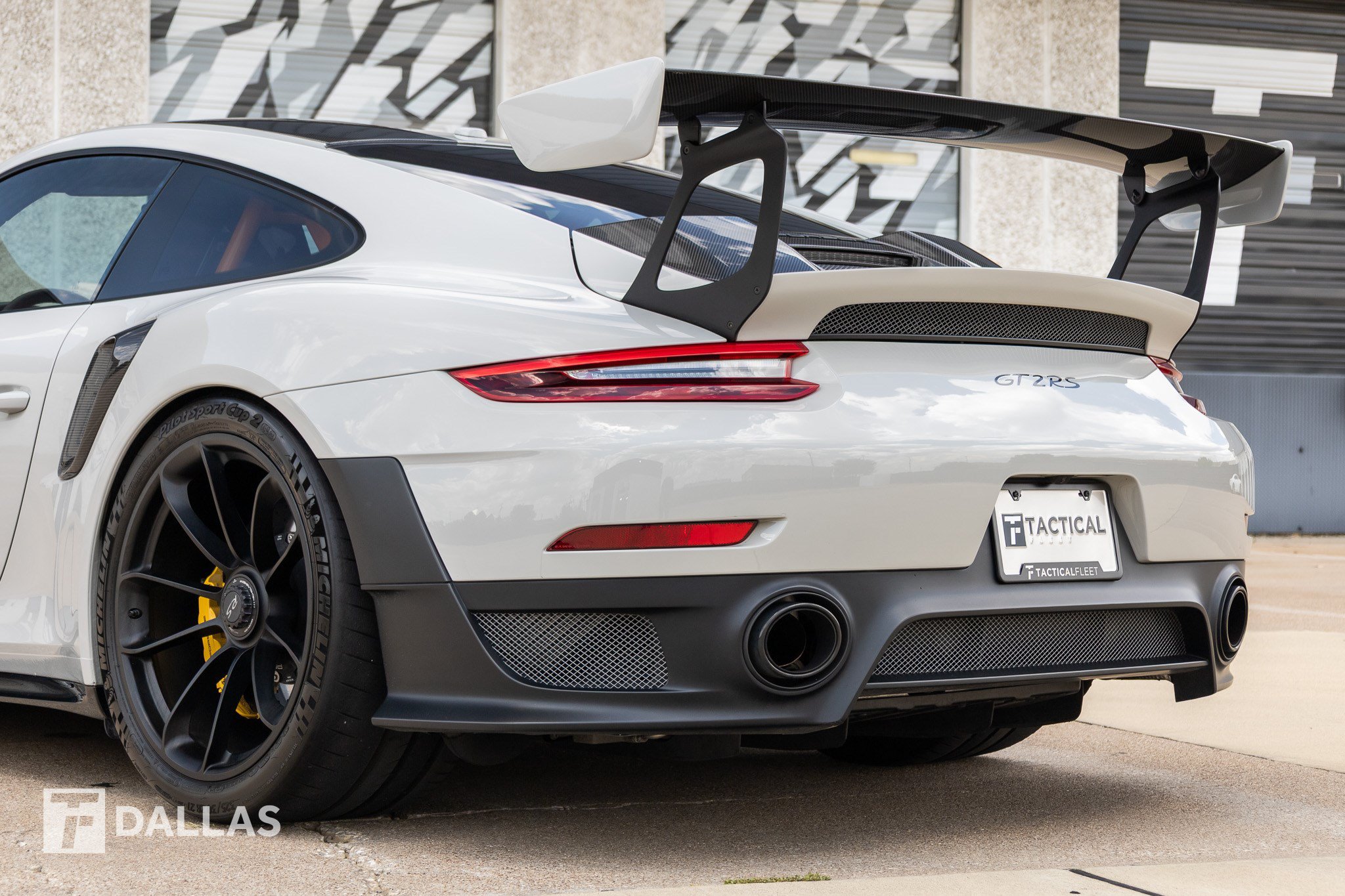 Used 2018 Porsche 911 GT2 RS RWD image 12